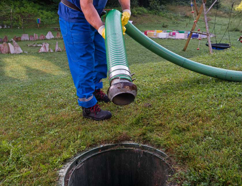 Drainage Engineer Pumping Septic Tank